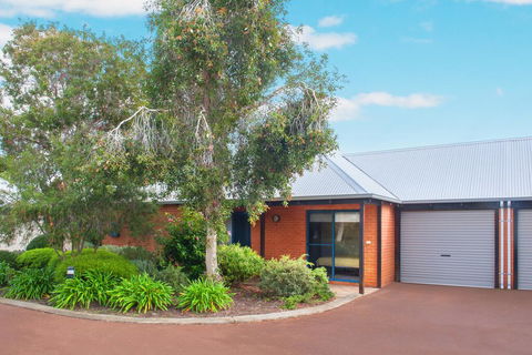 Wills - Accommodation in Surfers Paradise 1