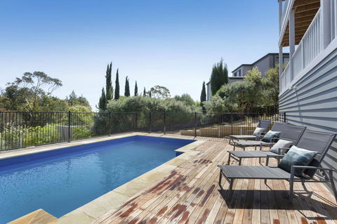 WINDSPRAY - MOUNT MARTHA - Accommodation in Surfers Paradise 0