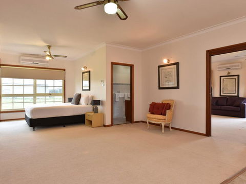 Wine Country Homestead 1br Studio - Accommodation in Surfers Paradise 0