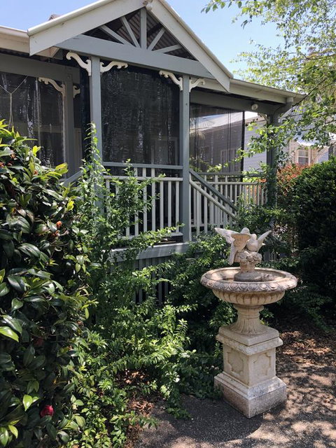Wisteria Cottage 95 Main Western Road - Accommodation in Surfers Paradise 3