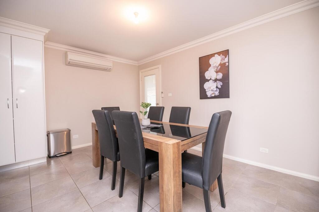 Spring Creek NSW Accommodation in Surfers Paradise
