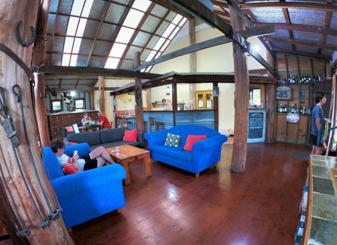 Woolshed Eco Lodge - Accommodation in Surfers Paradise 0