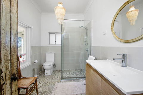 WOOLWAY - Accommodation in Surfers Paradise 2