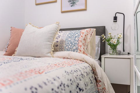 WOW Apartment On Flinders - Accommodation in Surfers Paradise 0