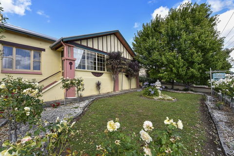 Wyatt Guest House - Accommodation in Surfers Paradise 0