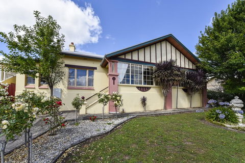 Wyatt Guest House - Accommodation in Surfers Paradise 2
