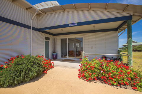 Wytonia Beachfront Accommodation - Accommodation in Surfers Paradise 1