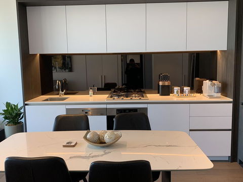 Xu's Residence@No.1 Collins Wharf - Accommodation in Surfers Paradise 2