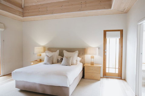 Yallingup Villas - Accommodation in Surfers Paradise 2