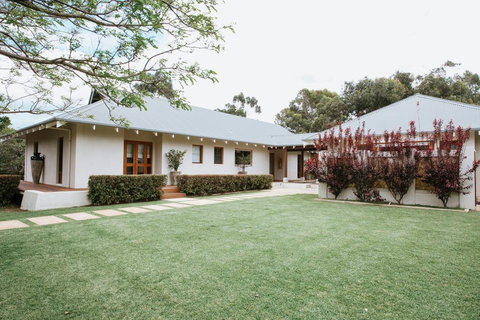 Yallingup Villas - Accommodation in Surfers Paradise 0