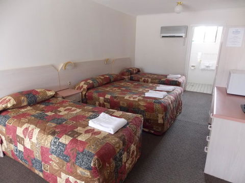 Yass Motel - Accommodation in Surfers Paradise 2