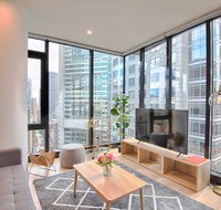 York  George - Accommodation in Surfers Paradise