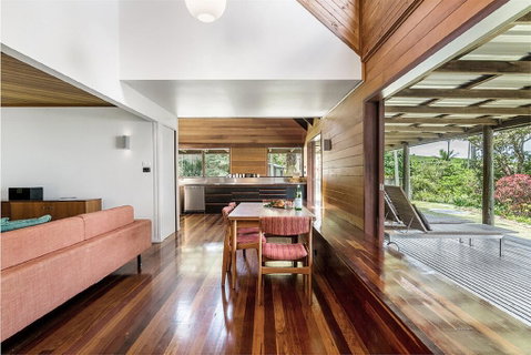 Your Luxury Escape - Cedar View - Accommodation in Surfers Paradise 1