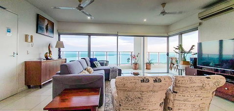 ZEN BY THE WATER - Darwin Premier Retreat - Accommodation in Surfers Paradise 3