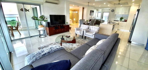 ZEN BY THE WATER - Darwin Premier Retreat - Accommodation in Surfers Paradise 1