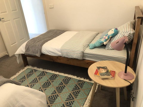 Haven Family& Dog Freindly , Close To Hospital, Airport, Bunnings - Accommodation in Surfers Paradise 1