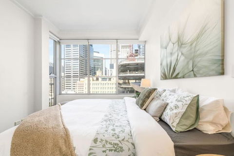 A Modern Apt City Views Next To Darling Harbour - Accommodation in Surfers Paradise 4