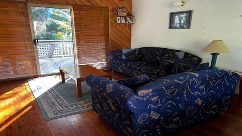 A Traditional Family Holiday - Accommodation in Surfers Paradise 1