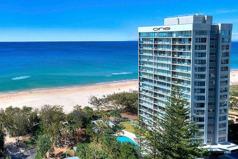 Absolute Beachfront Central Surfers Paradise - Accommodation in Surfers Paradise 0