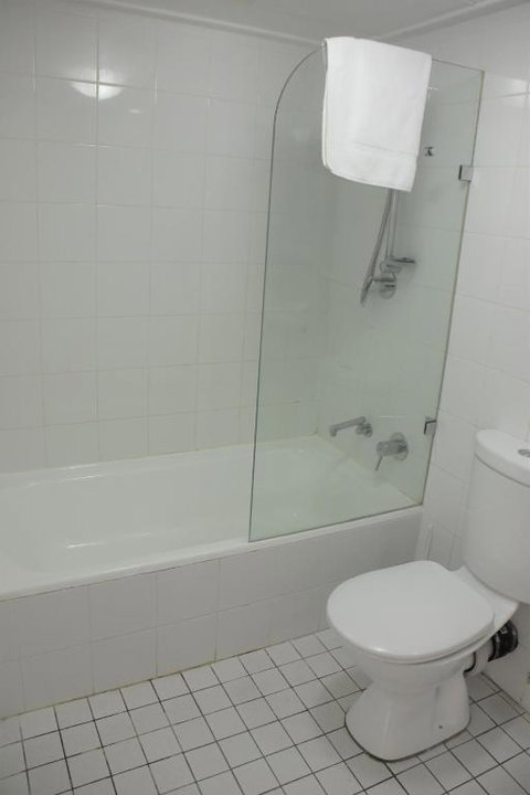 Accommodation Sydney CBD - Hyde Park Plaza Park View 38 College Street Studio Apartment - Accommodation in Surfers Paradise 1