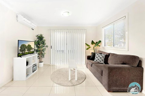 Aircabin - Oxley Park - Lovely & Comfy - 2 Beds - Accommodation in Surfers Paradise 2