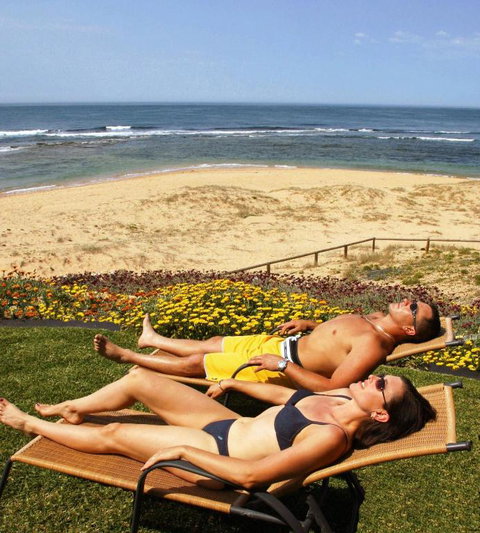 Al Mare Beachfront Retreat Award Winner - Accommodation in Surfers Paradise 3