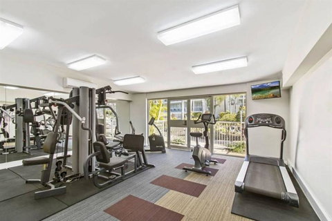 Alex Heads Beachfront Resort 2 Bedroom Apartment - Accommodation in Surfers Paradise 4