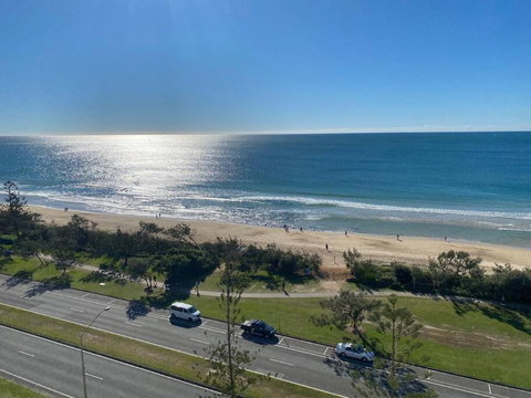 Alex Beachfront 3 Brm Apartment - 9th Floor - Accommodation in Surfers Paradise 0
