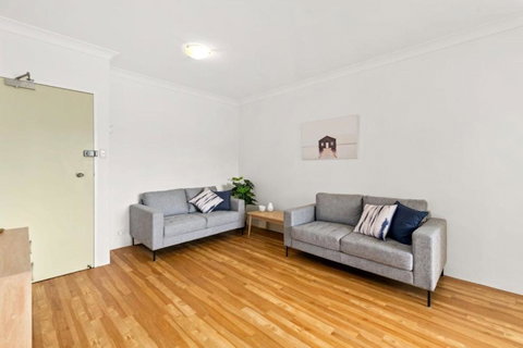 Amanda Court 8 Fantastic Unit So Close To The Beach - Accommodation in Surfers Paradise 3