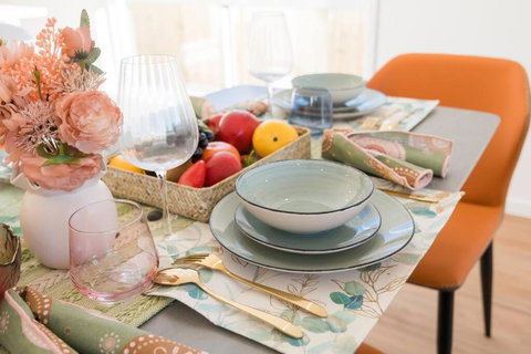 Amazing 4 Rooms House Near SpringField Lakes - Accommodation in Surfers Paradise 4