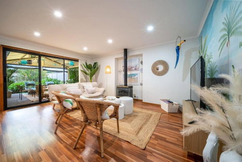 Amazon At Seacombe Gardens - Accommodation in Surfers Paradise 1