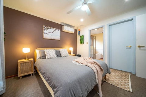 Amazon At Seacombe Gardens - Accommodation in Surfers Paradise 4