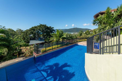 Ambience Of Airlie - Airlie Beach - Accommodation in Surfers Paradise 4