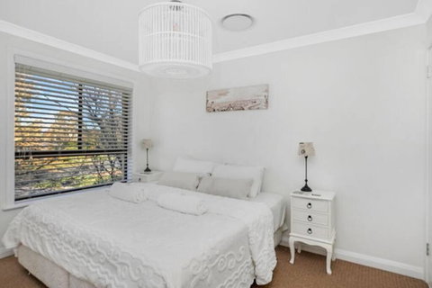Arborea Country Holiday House Catering For 14 To 16 Guests In The Heart Of Bowral - Accommodation in Surfers Paradise 3