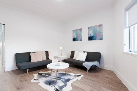 Art Deco Mosman Dream Minutes Drive To Balmoral - Accommodation in Surfers Paradise 0