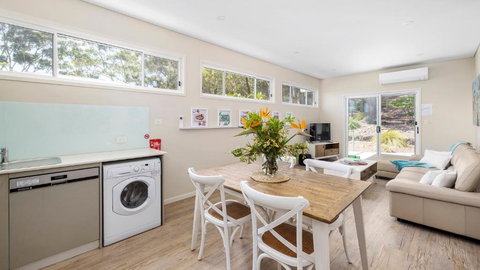 Art House Shoal Bay - Accommodation in Surfers Paradise 1