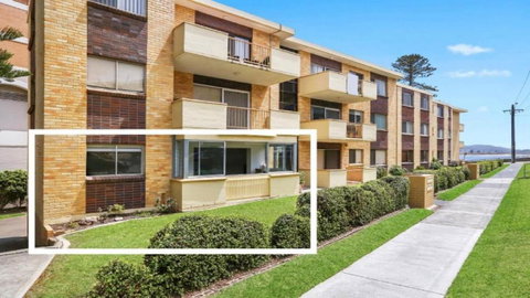 Ashwood 100 Meters To Beach, Shops, Cafes Accom Holidays - Accommodation in Surfers Paradise 2