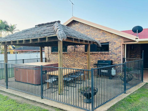 Avoca House - Accommodation in Surfers Paradise 3