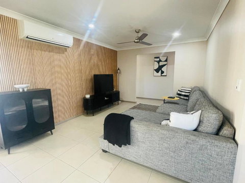 Avoca House - Accommodation in Surfers Paradise 0