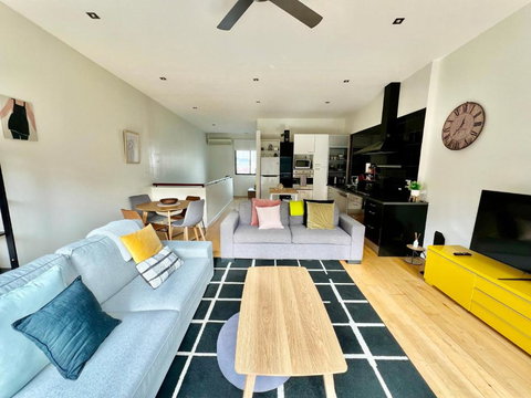 Ascot Vale - Lovely 2 Bedroom Townhouse Close To Everything! - Accommodation in Surfers Paradise 0