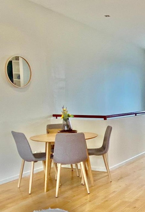 Ascot Vale - Lovely 2 Bedroom Townhouse Close To Everything! - Accommodation in Surfers Paradise 3