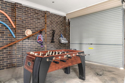 Back Beach Beauty - Accommodation in Surfers Paradise 2