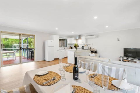Banksia Beachhouse 38 Kightley Rd Goolwa Beach-No Linen Included - Accommodation in Surfers Paradise 3
