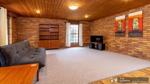 Banksia Gem One Street Back From Waterfront - Accommodation in Surfers Paradise 4