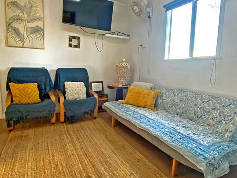 BEACH BACH - Accommodation in Surfers Paradise 4