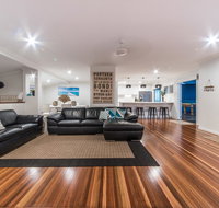 Hayman Views - Accommodation in Surfers Paradise