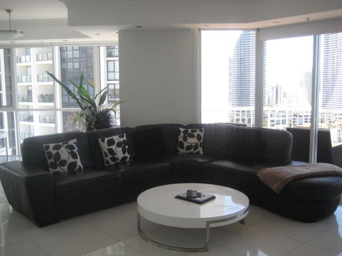 Bel Air On Broadbeach - Official - Accommodation in Surfers Paradise 15