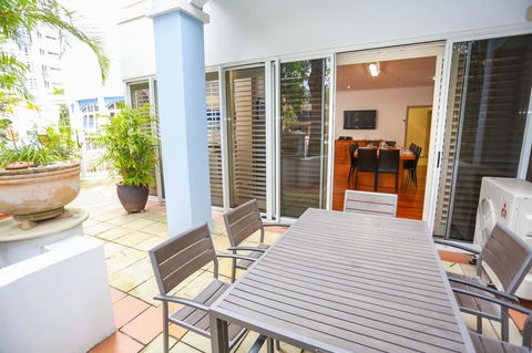 Bel Air On Broadbeach - Official - Accommodation in Surfers Paradise 9