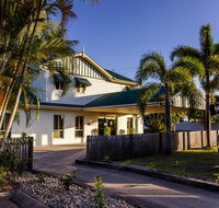Shamrock Gardens Motel - Accommodation in Surfers Paradise