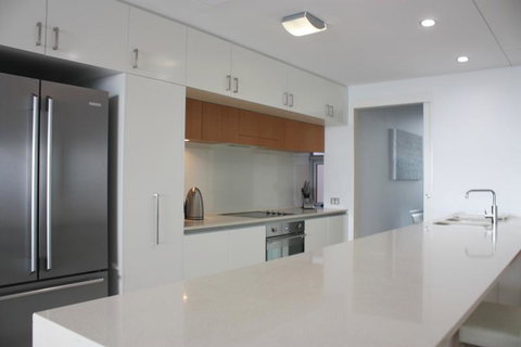 Private Seaview Apartment At Peninsula - Airlie Beach - Accommodation in Surfers Paradise 2